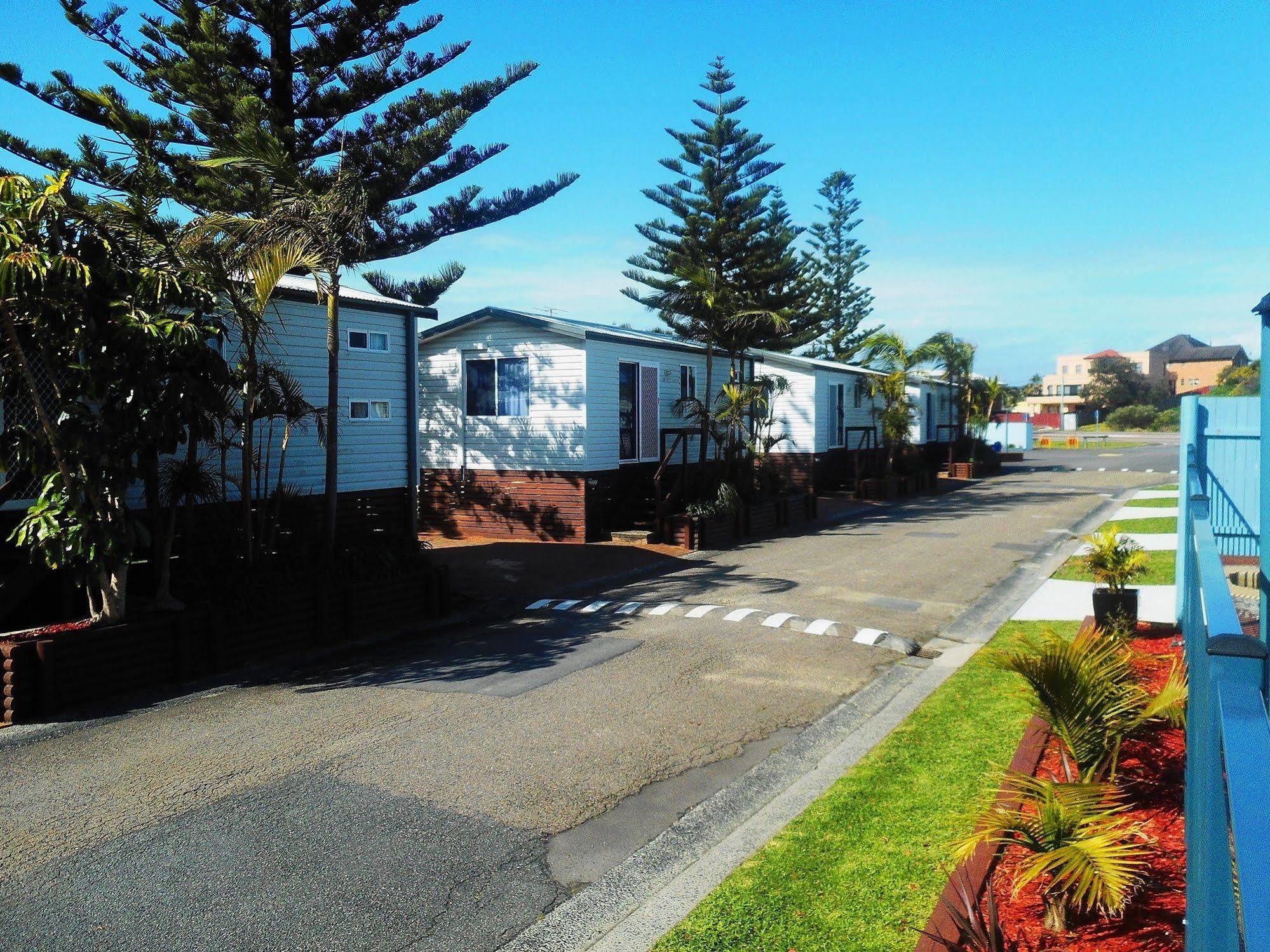 Two Shores Holiday Village Entrance Екстер'єр фото